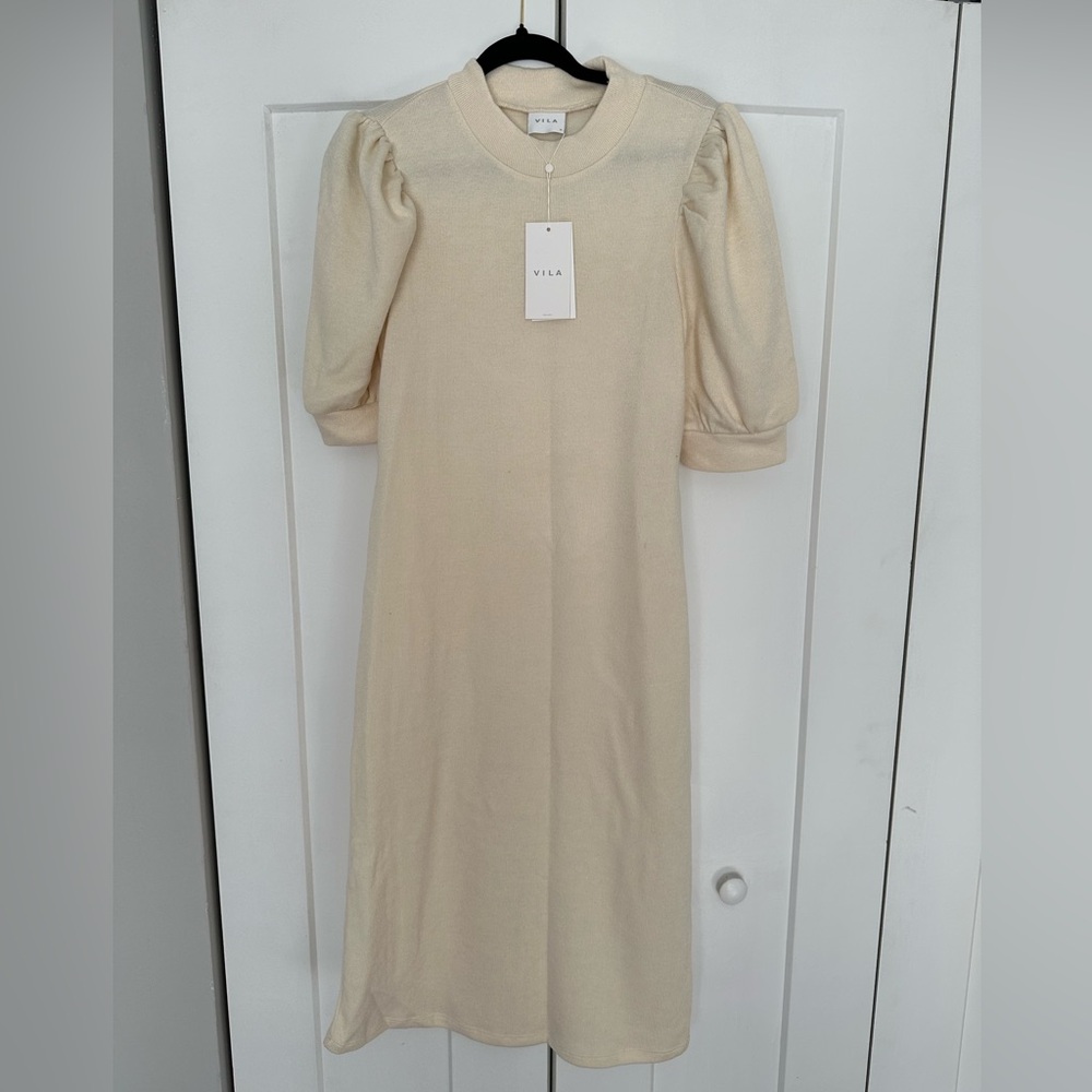 Vimany 2/4 Sleeve Medi Dress